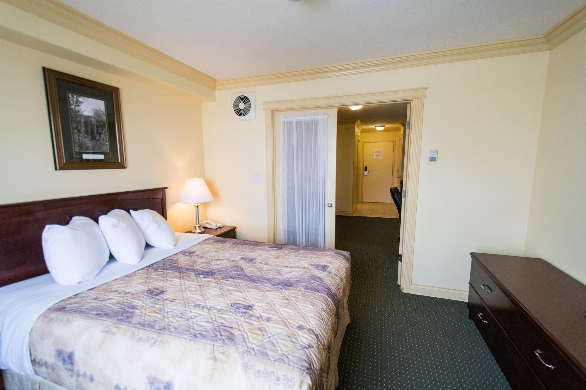 Nova Inn Peace River Екстериор снимка